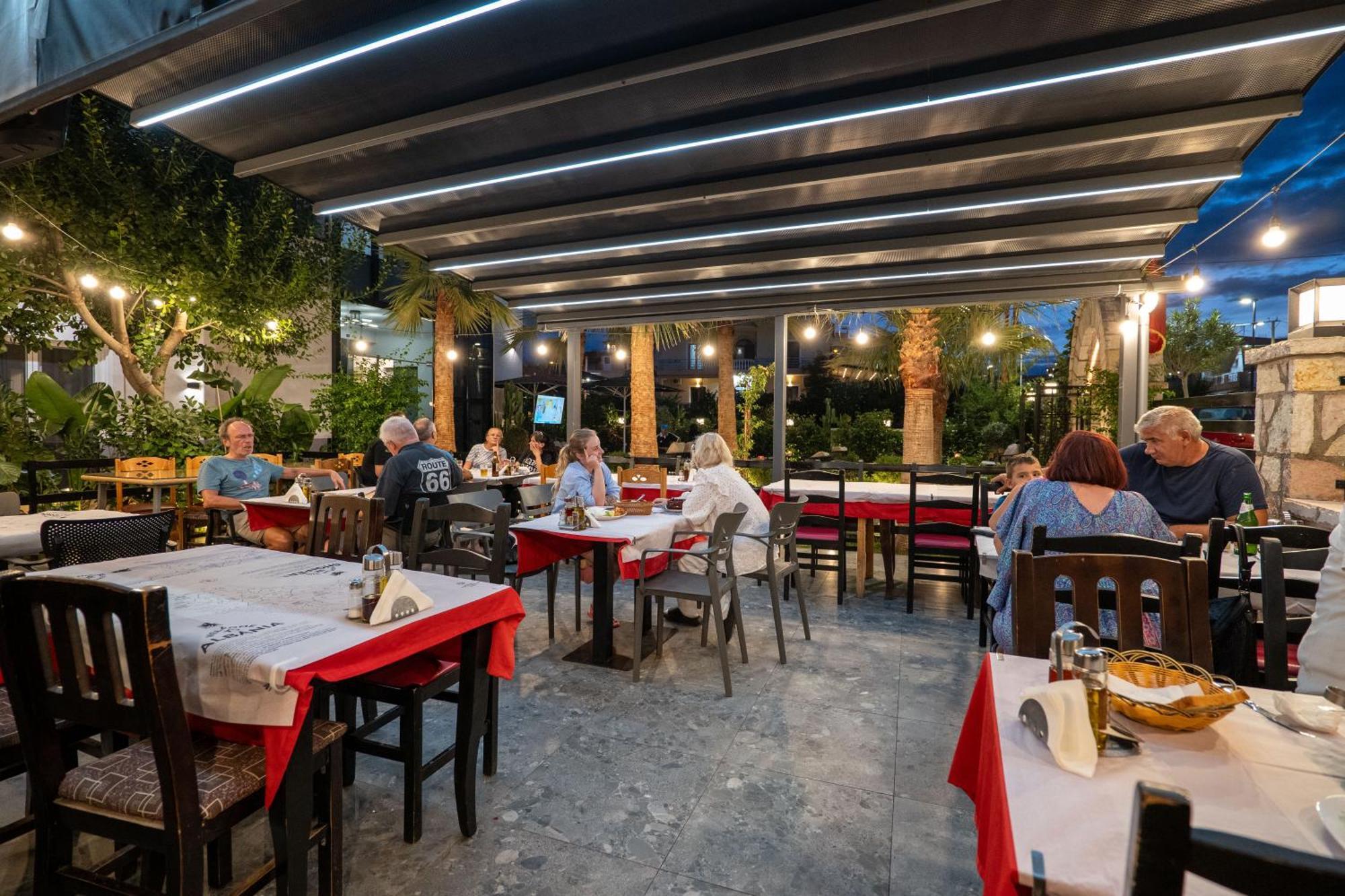 Hotel Eagle Ksamil Ngoại thất bức ảnh