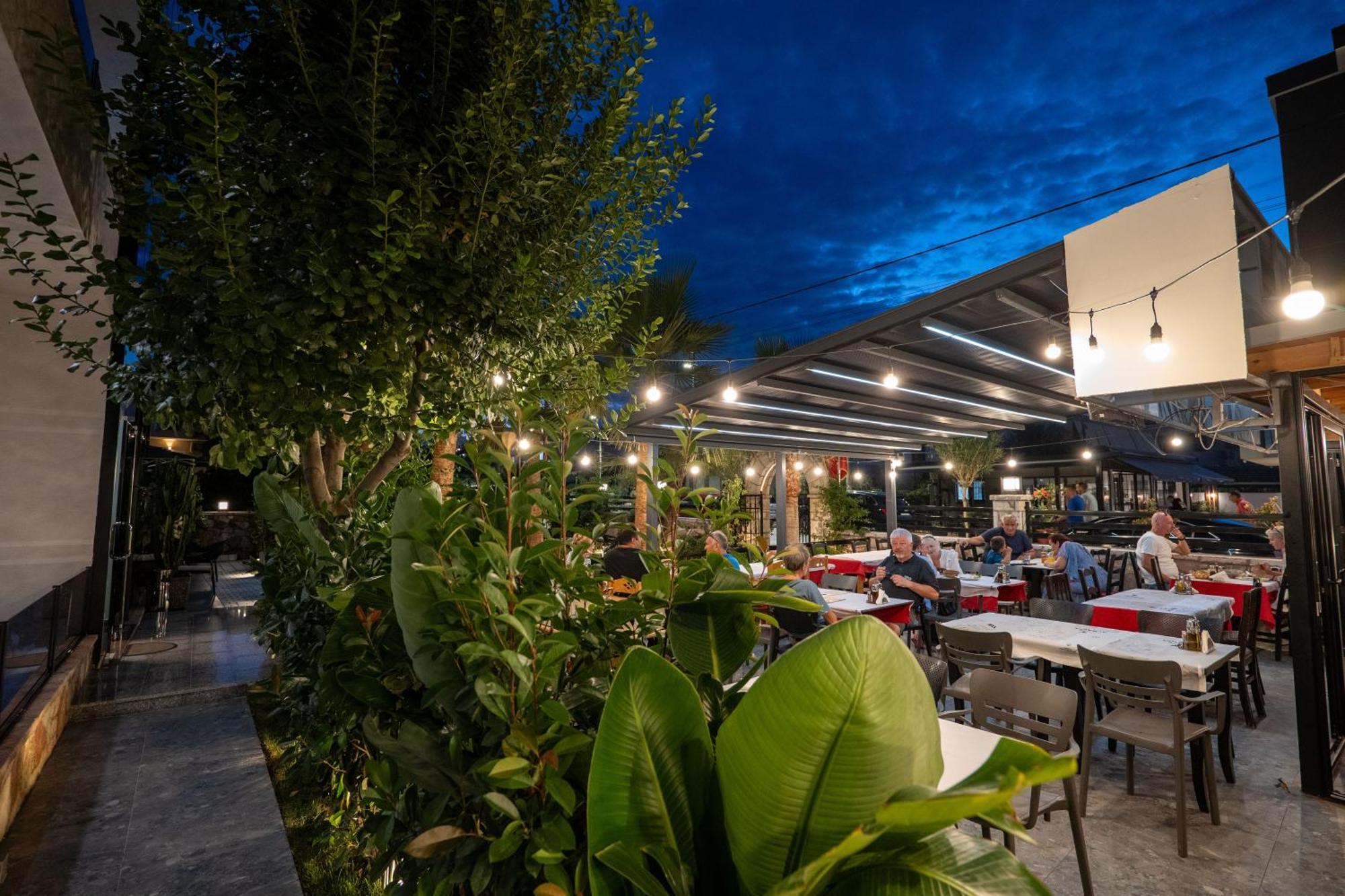 Hotel Eagle Ksamil Ngoại thất bức ảnh
